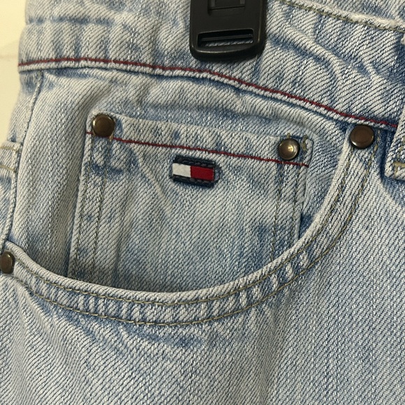 Vintage Tommy Hilfiger Jeans Women’s Size 17x32 Light Wash - Picture 3 of 10